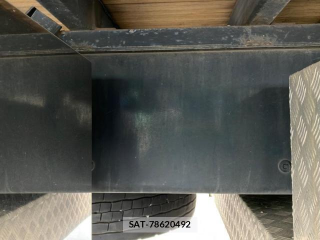 Nissan QUON 2020-07 2487761-14