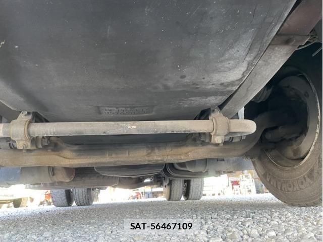 Nissan QUON 2017-06 2674824-14