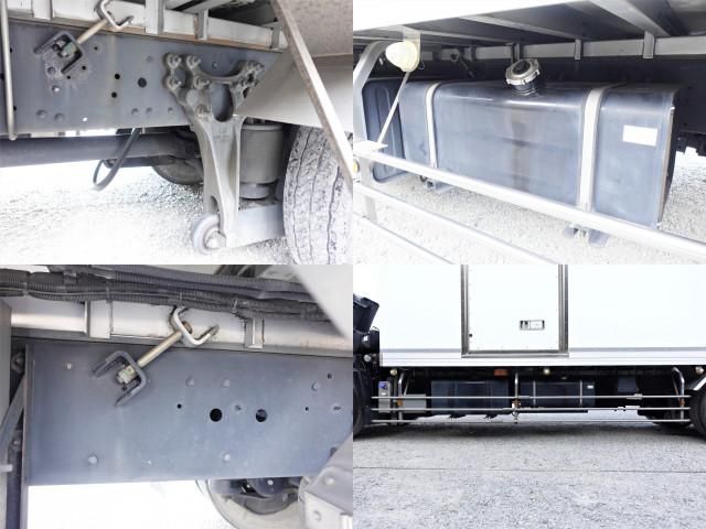 Nissan QUON 2015-04 2709556-25