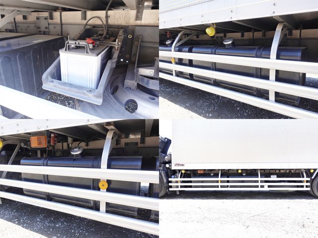 Nissan QUON 2015-12 3681108-21
