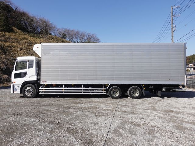 Nissan QUON 2015-12 3681108-8