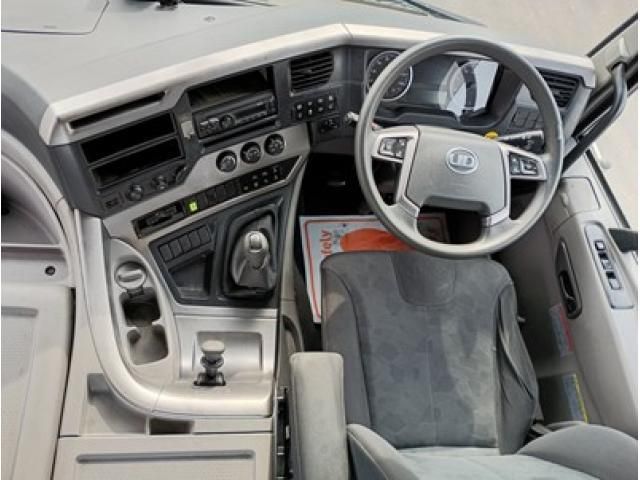 Nissan QUON 2020-03 3681090-19