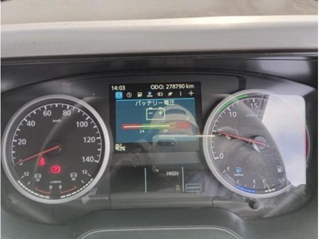 Nissan QUON 2020-03 3681090-23