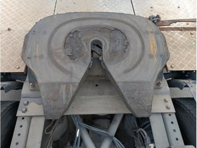 Nissan QUON 2020-03 3681090-5