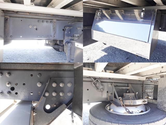 Nissan QUON 2017-12 3758588-19