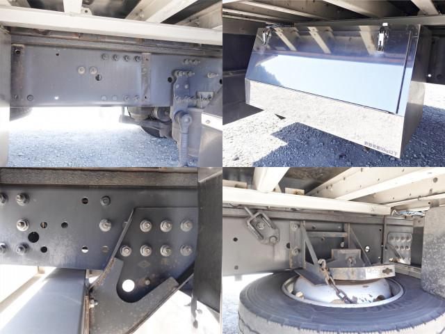 Nissan QUON 2017-12 3758591-19
