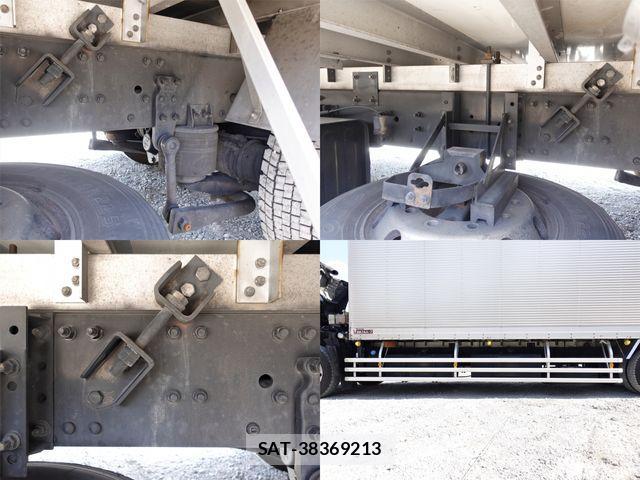 Nissan QUON 2019-07 3909171-22