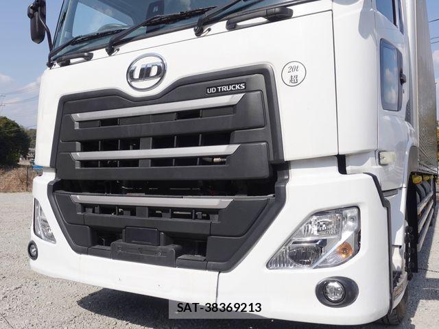 Nissan QUON 2019-07 3909171-2