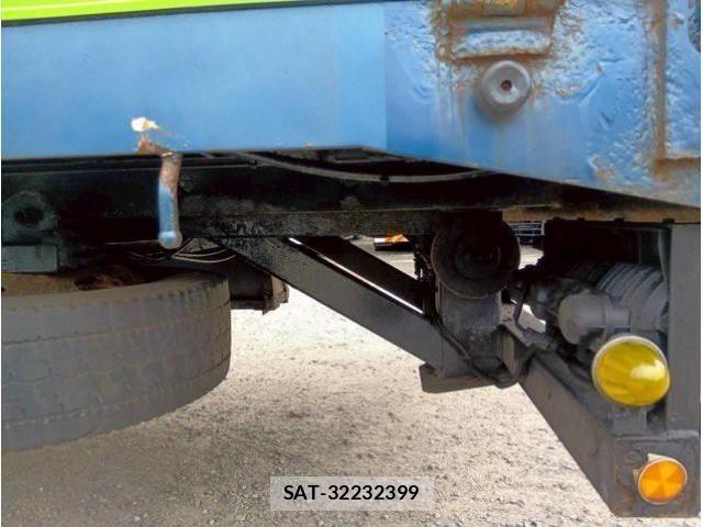 Nissan QUON 2008-02 4047825-26