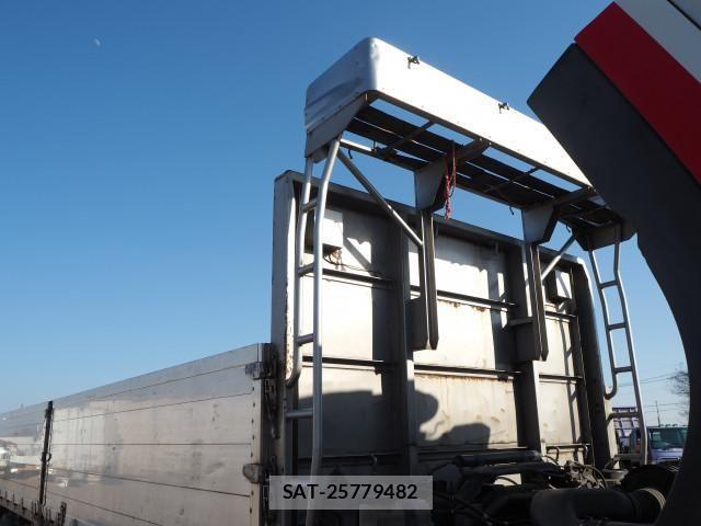 Nissan QUON 2012-06 4111152-9