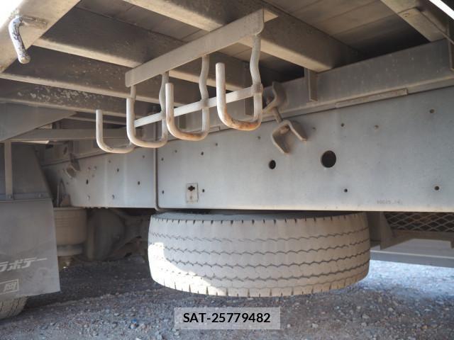 Nissan QUON 2012-06 4111152-25