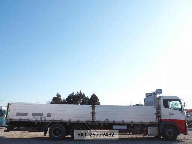 Nissan QUON 2012-06 4111152-5