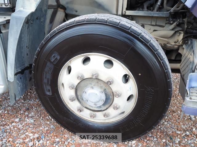 Nissan QUON 2016-02 4111147-11