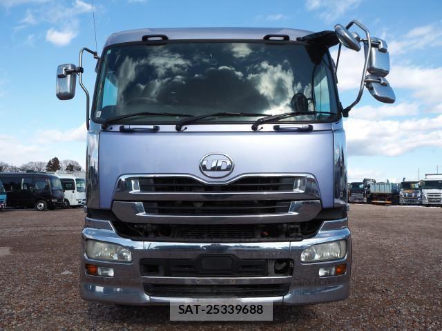 Nissan QUON 2016-02 4111147-7