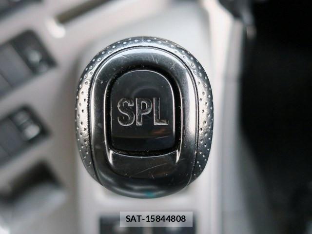Nissan QUON 2016-03 4140525-16
