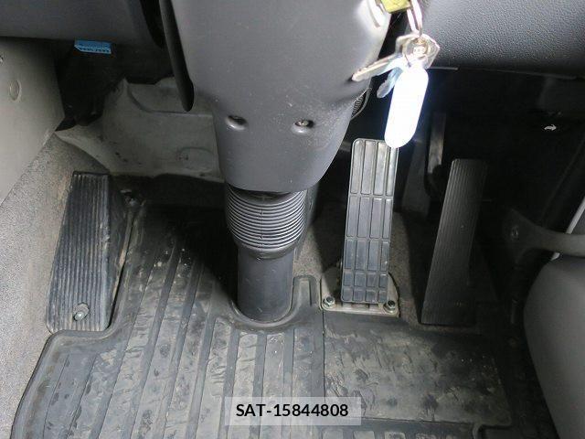 Nissan QUON 2016-03 4140525-20