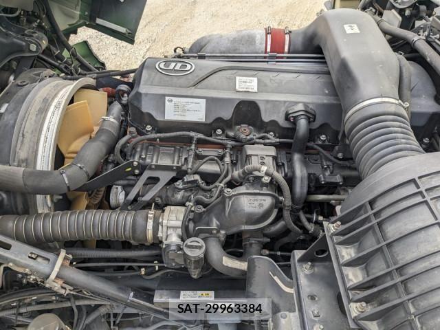 Nissan QUON 2017-03 4423416-26
