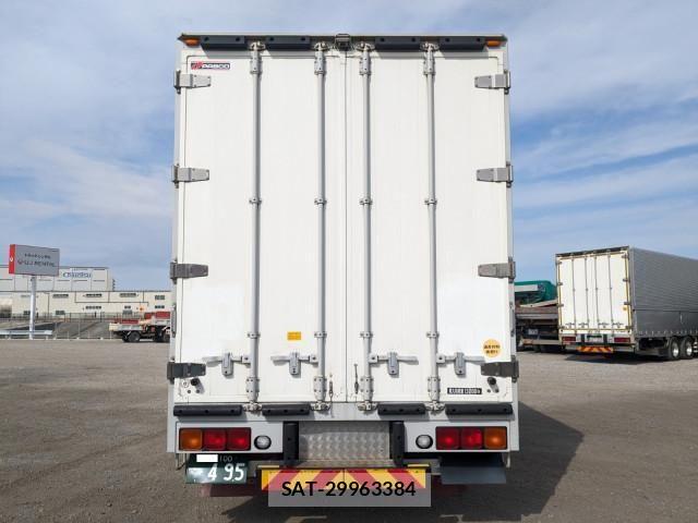 Nissan QUON 2017-03 4423416-5