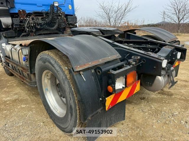 Nissan QUON 2018-06 4600062-12