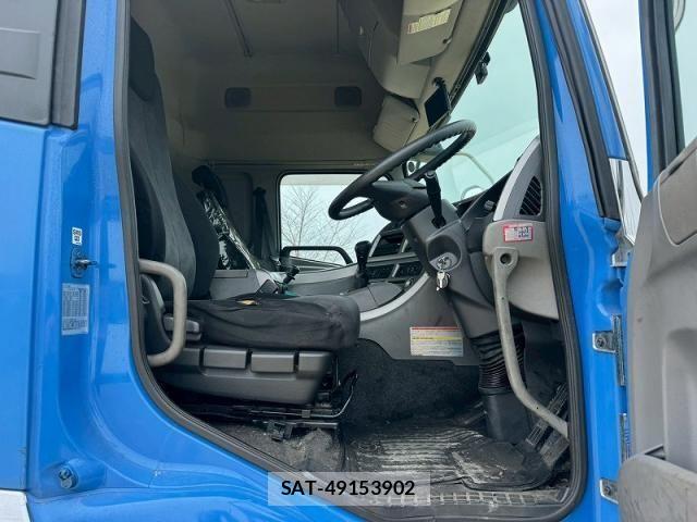 Nissan QUON 2018-06 4600062-24