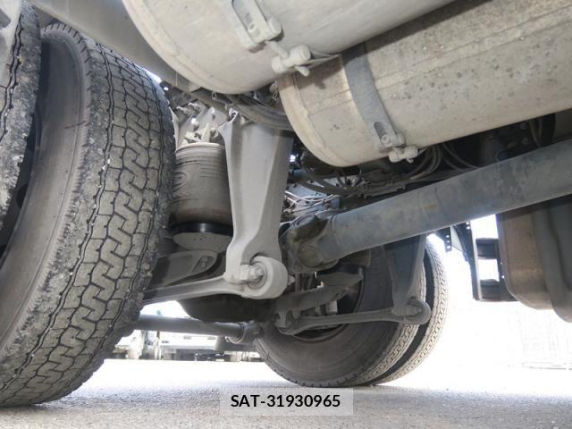 Nissan QUON 2020-03 4600047-12