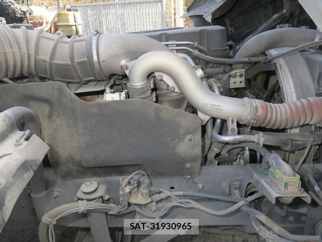 Nissan QUON 2020-03 4600047-18