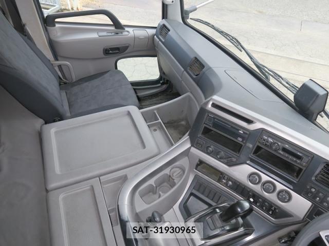 Nissan QUON 2020-03 4600047-21