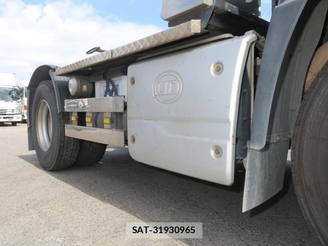 Nissan QUON 2020-03 4600047-5