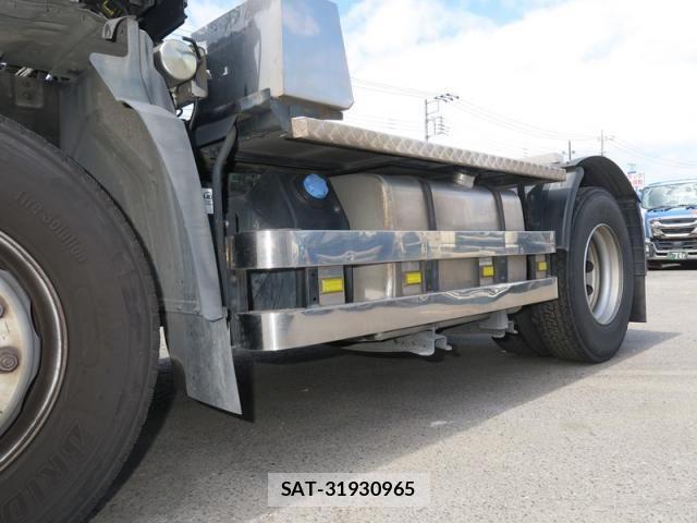 Nissan QUON 2020-03 4600047-6