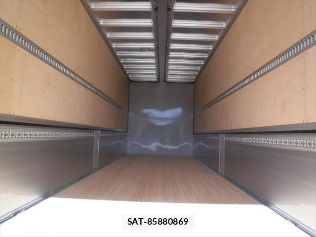 Nissan QUON 2025-03 4640560-22