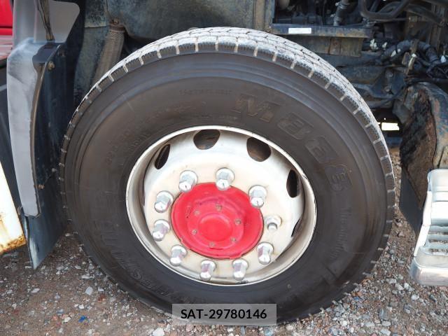 Nissan QUON 2015-10 4757185-10