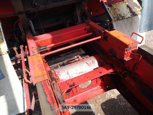 Nissan QUON 2015-10 4757185-24