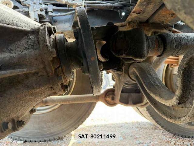 Nissan QUON 2012-08 4757187-25