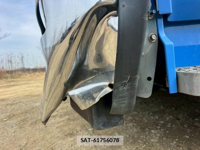Nissan QUON 2016-01 4757200-15