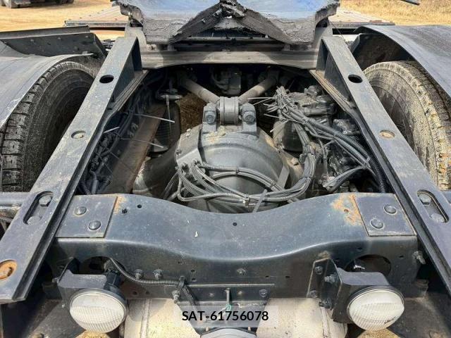 Nissan QUON 2016-01 4757200-16