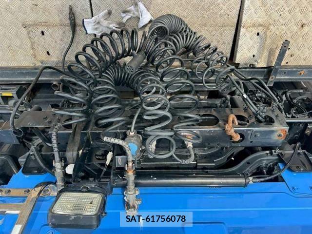 Nissan QUON 2016-01 4757200-26