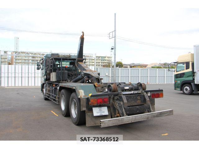 Nissan QUON 2011-08 4757202-21