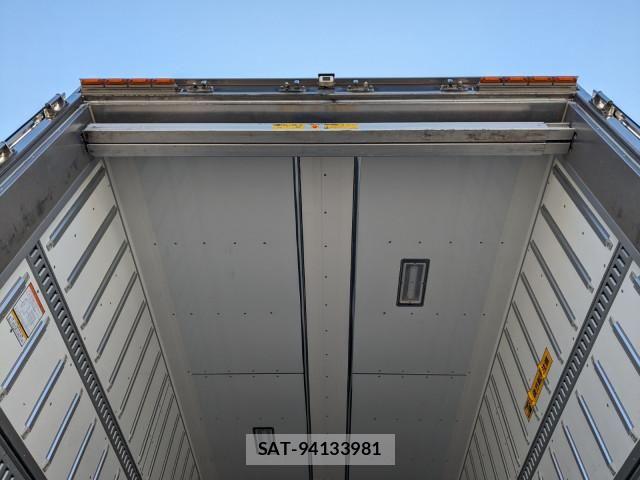 Nissan QUON 2021-05 4978917-9