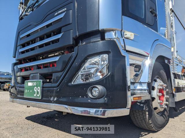 Nissan QUON 2021-05 4978917-26