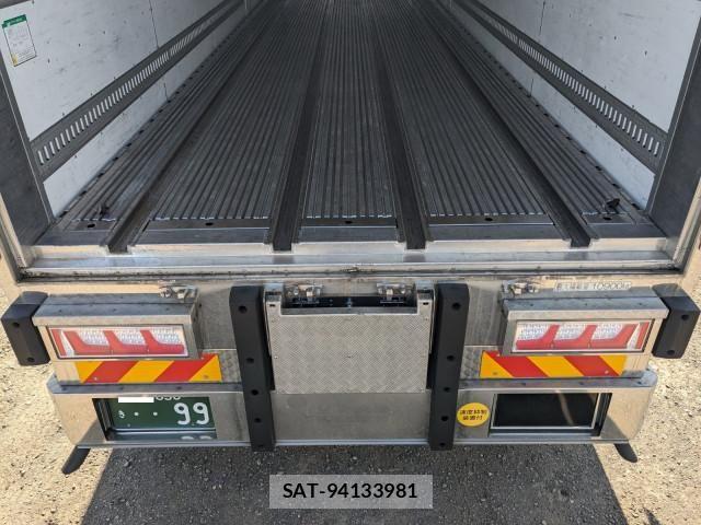 Nissan QUON 2021-05 4978917-8