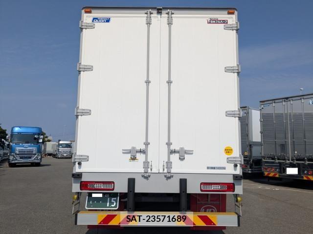 Nissan QUON 2025-11 5876204-5