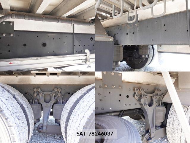 Nissan QUON 2014-10 5876221-20