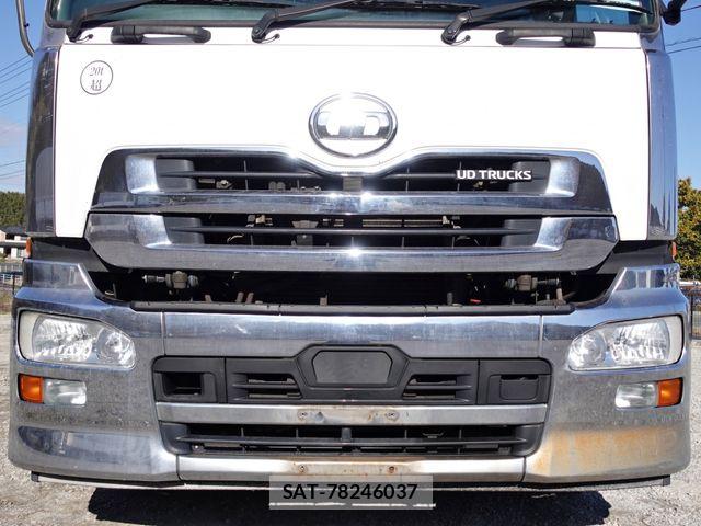 Nissan QUON 2014-10 5876221-3