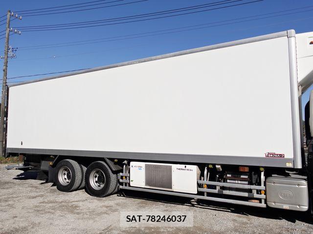 Nissan QUON 2014-10 5876221-6