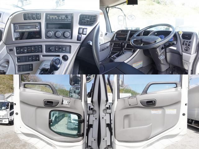 Nissan QUON 2013-02 6050519-25