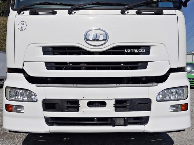 Nissan QUON 2013-02 6050519-3