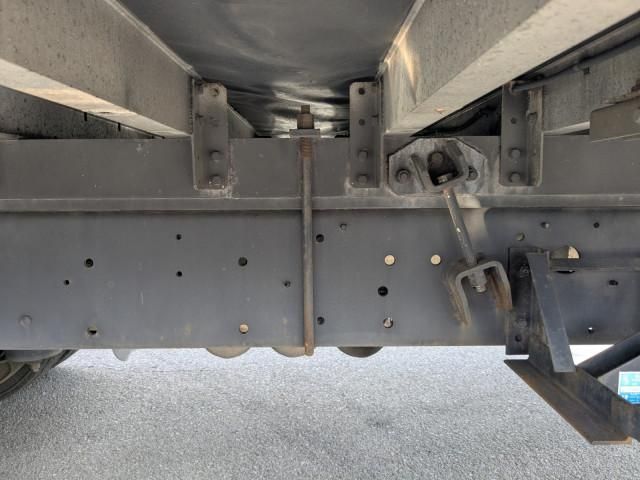 Nissan QUON 2015-03 6050534-10