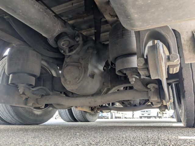 Nissan QUON 2015-03 6050534-12