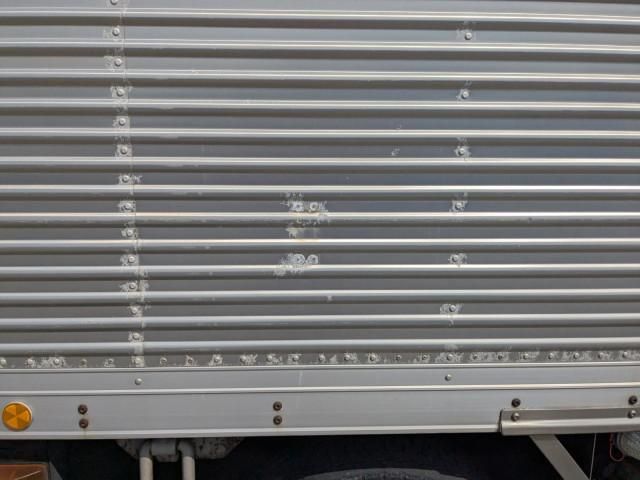 Nissan QUON 2015-03 6050534-17