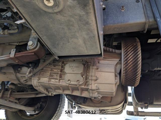 Nissan QUON 2018-04 6016766-23